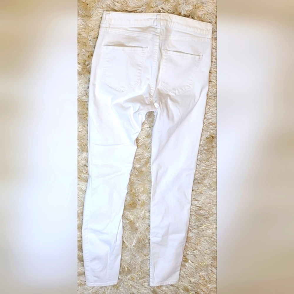Women's White Denim Fitted Jeans Size 5/27 - Picture 4 of 8